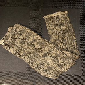 Easel brand ankle length pants, snake print, size M, Boutique style